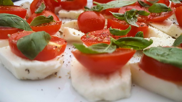 Come preparare la torta salata caprese